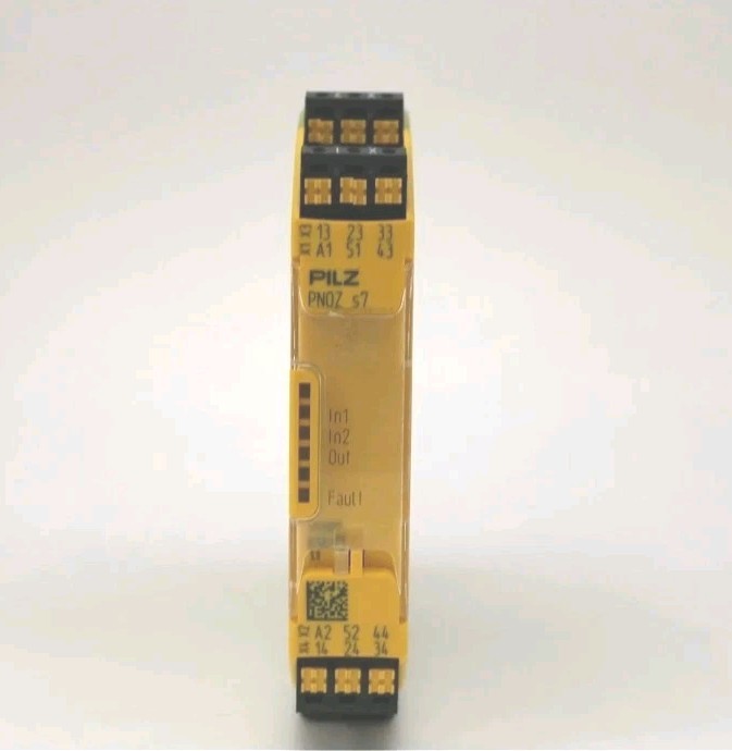 Pilz PNOZ s7 C 751107 Relè Sicurezza 24VDC Modulo Espansione 4NO 1NC - immagine 2