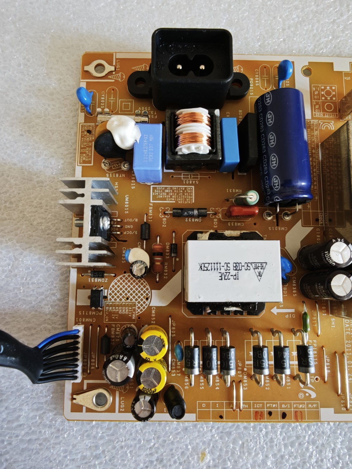 Samsung BN44-00437A PSIV680511A Power Supply Inverter LE22D450 Tested - immagine 2