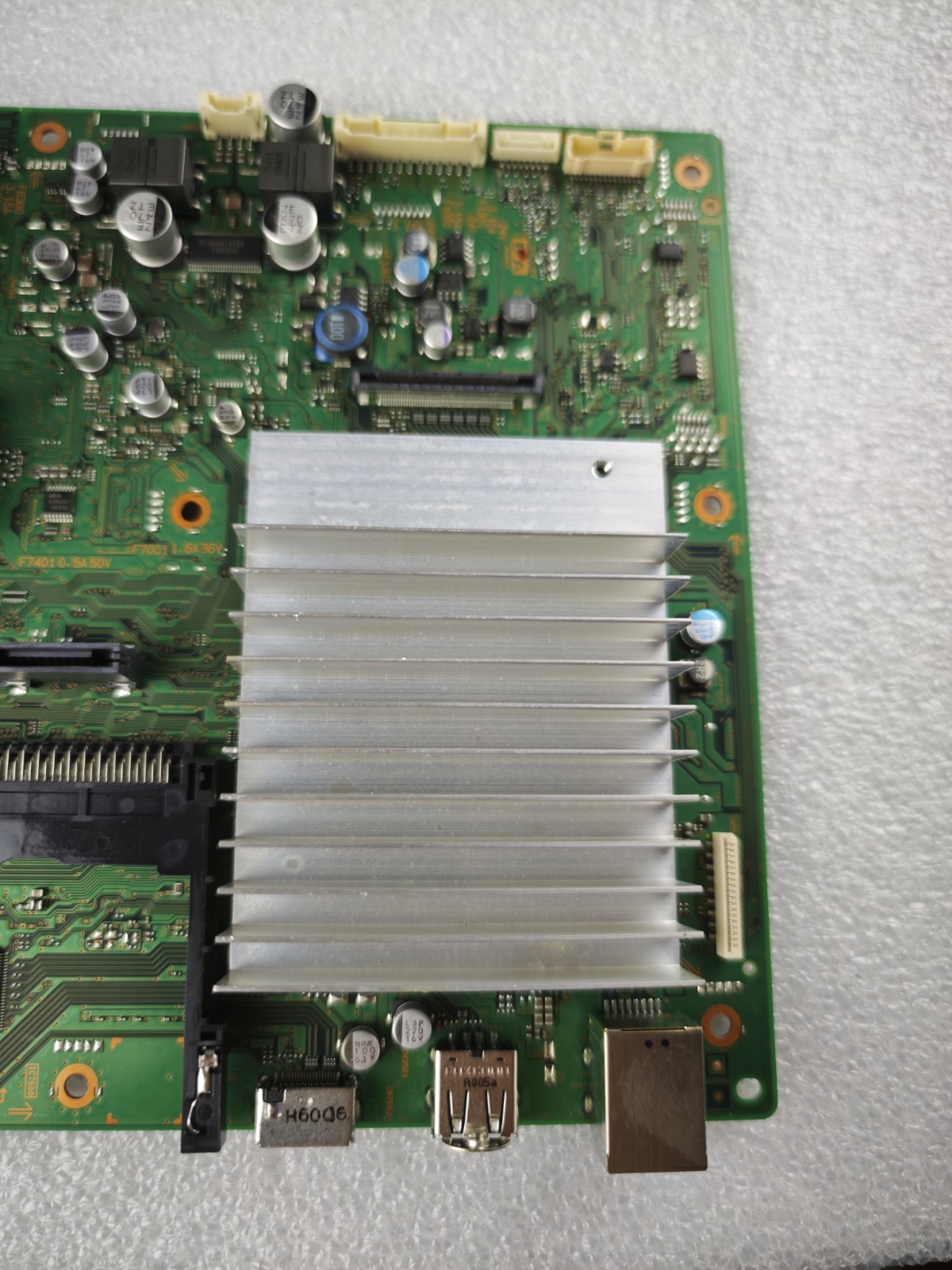 Sony A1742450A 1-878-942-31 Main Board KDL-37V5800 KDL-40V5800 - immagine 4